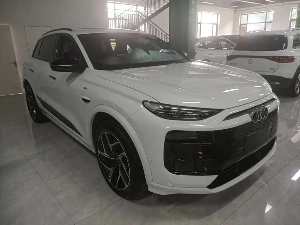Audi Q6L e-tron