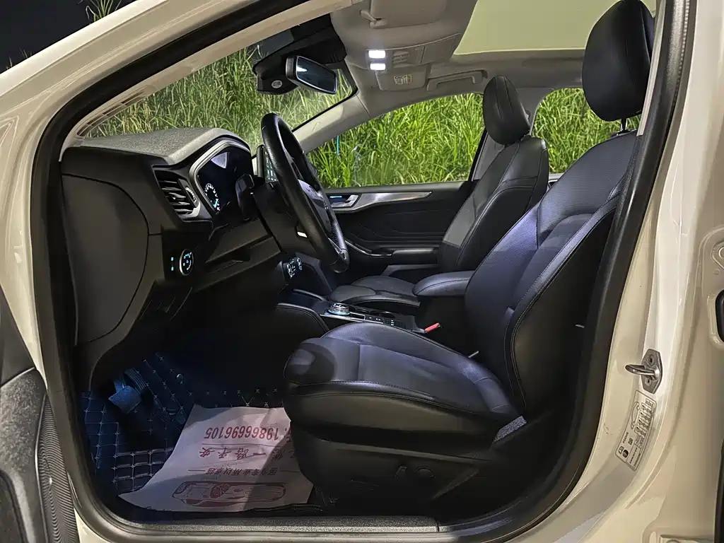 Ford Focus — миниатюра 8