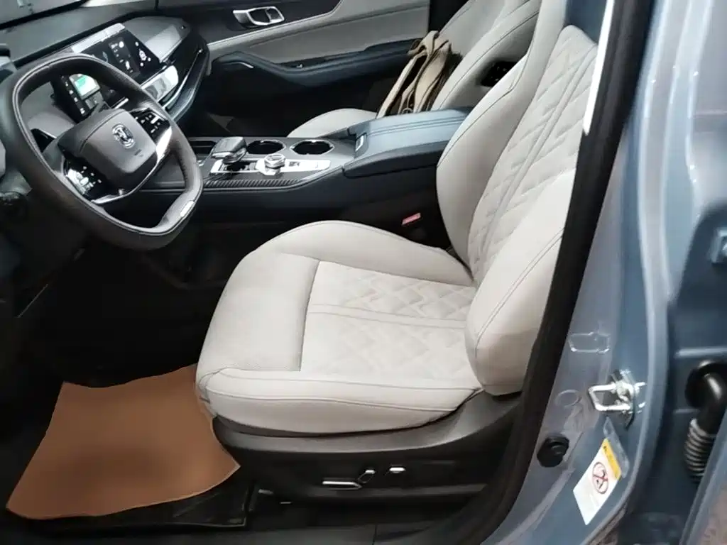 Changan UNI-K iDD — миниатюра 15