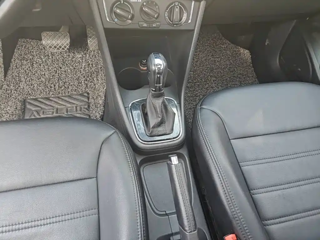 Volkswagen Polo — миниатюра 14