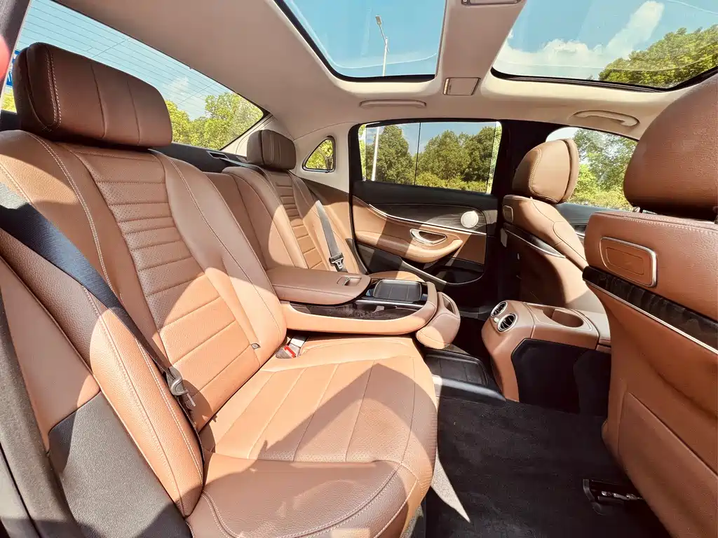 MERCEDES-BENZ E CLASS