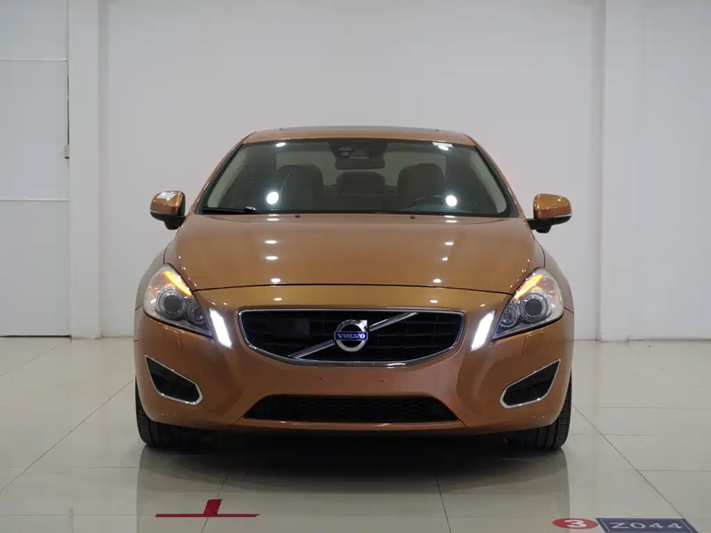 Volvo S60 (Import) — миниатюра 2