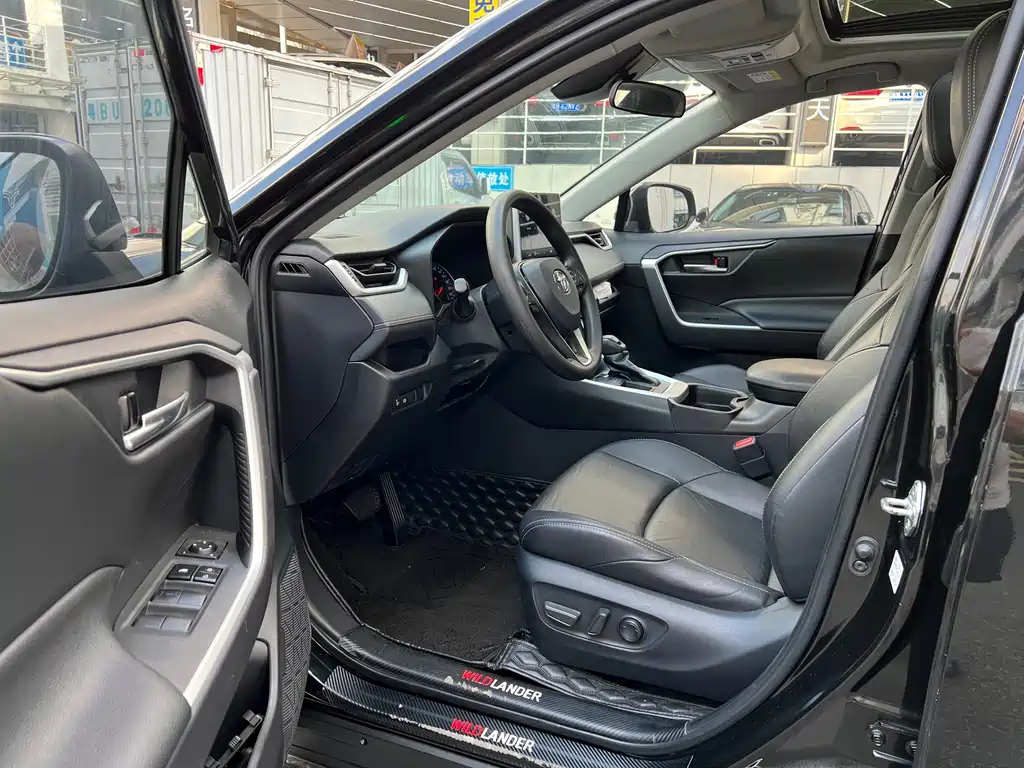Toyota Wildlander — миниатюра 3