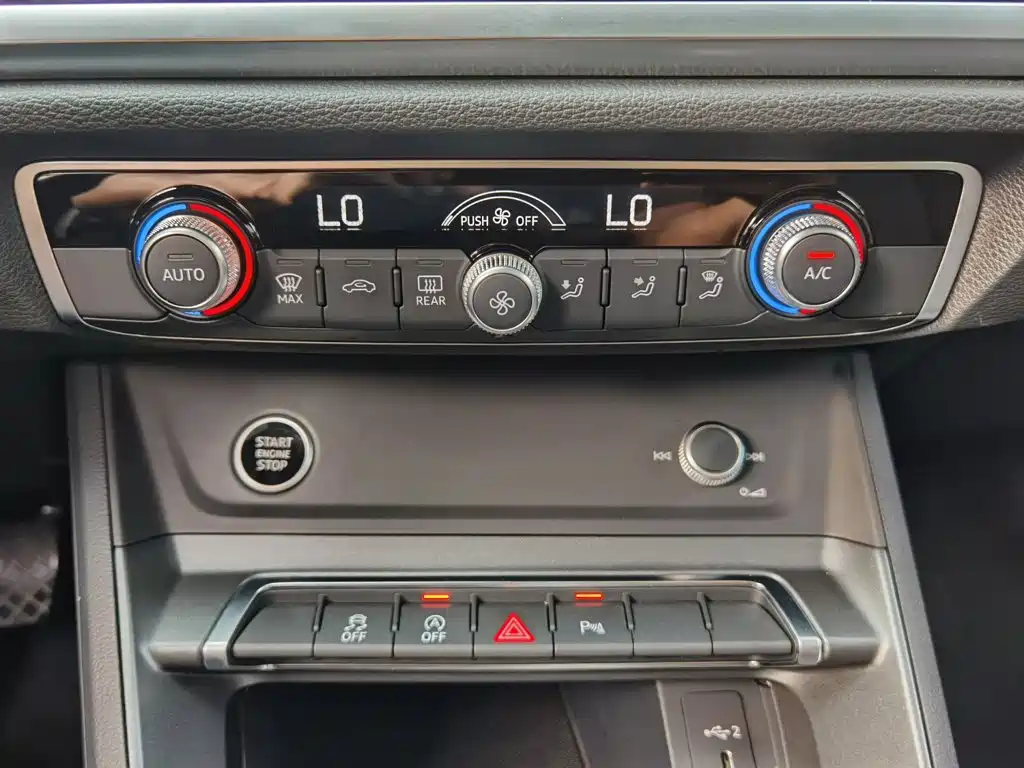 Audi Q3 Sportback — миниатюра 19