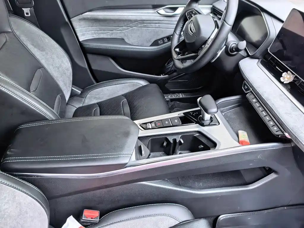 Geely Preface 2023 2.0TD Luxury
