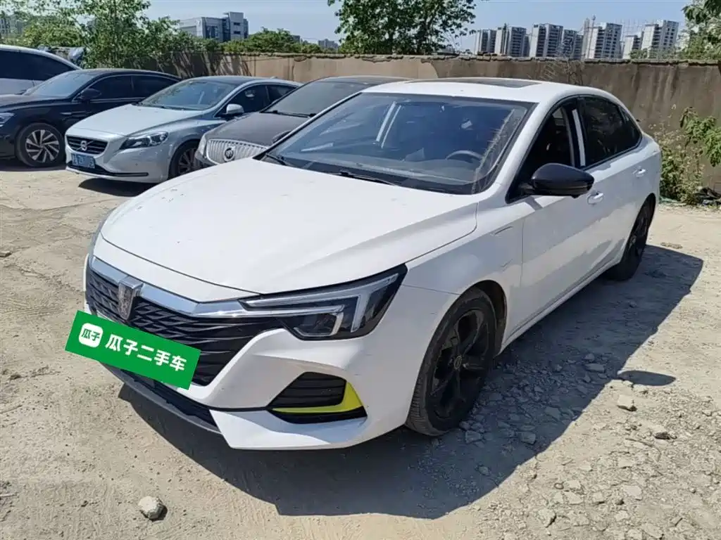 Roewe i6 MAX New Energy 2020