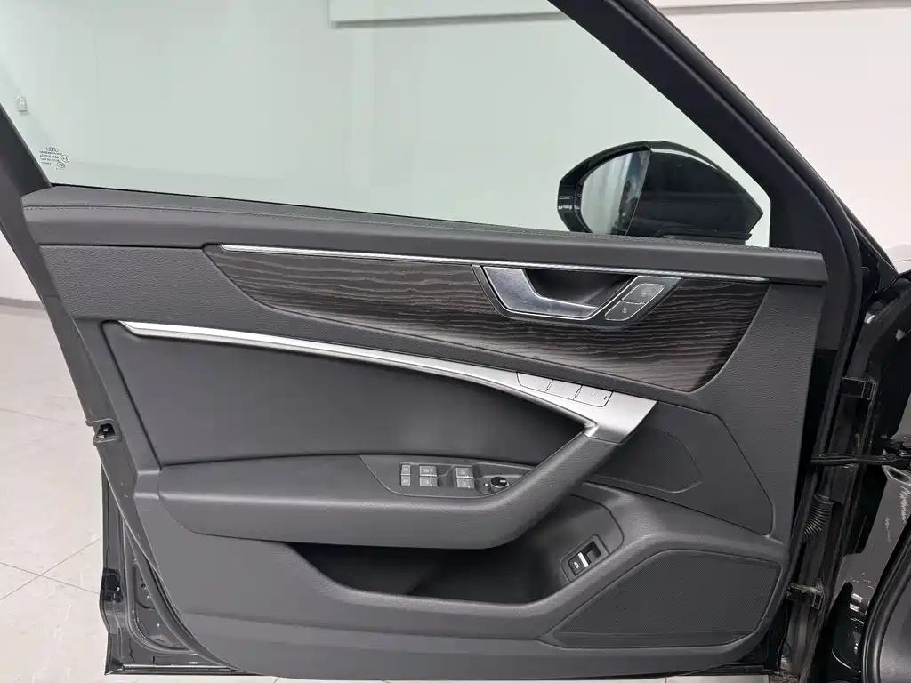Audi A6L 2026 45 TFSI quattro