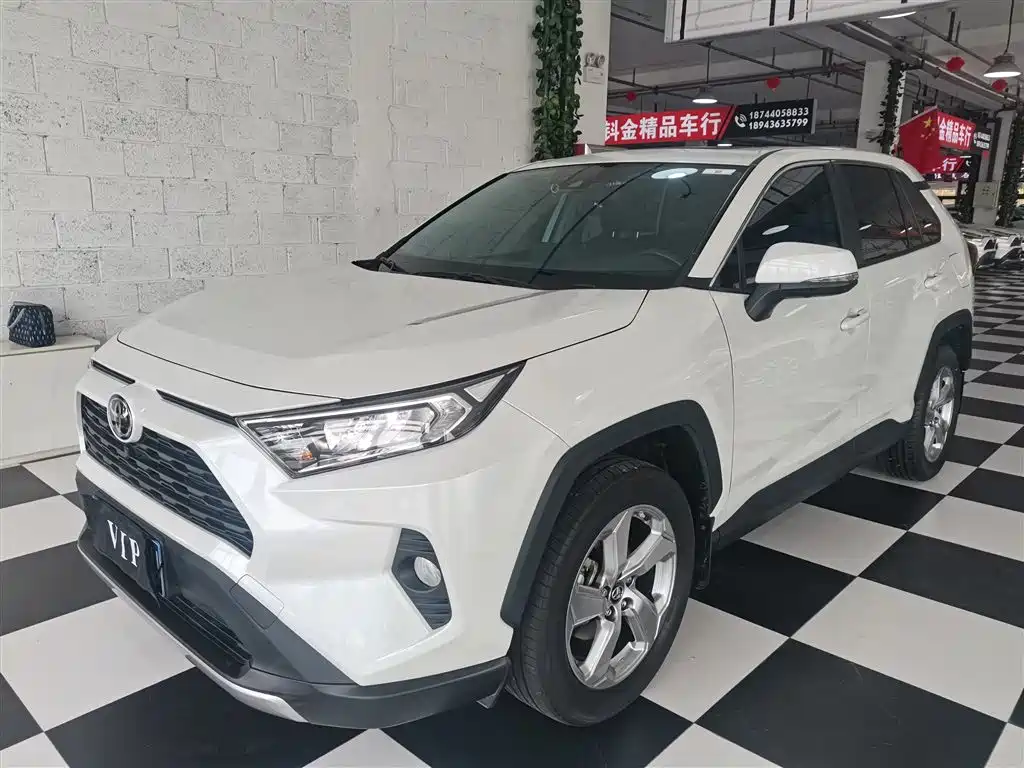 Toyota RAV4 2021
