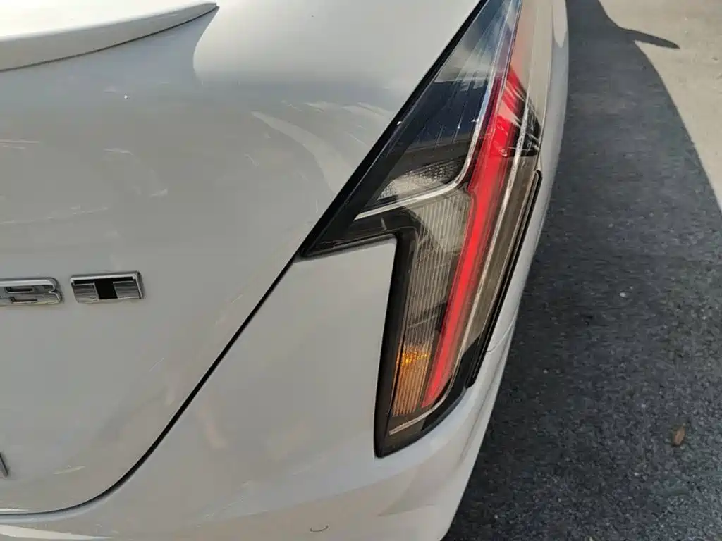 Cadillac CT4 2022 28T