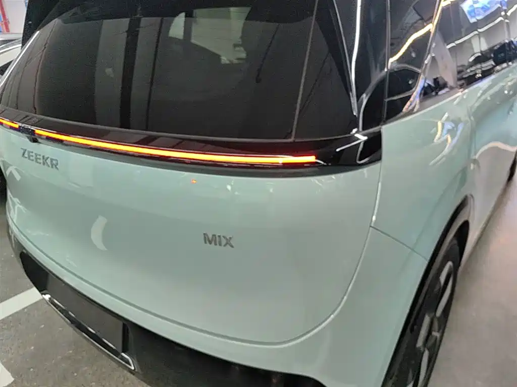 Zeekr Mix 2025 Smart Drive