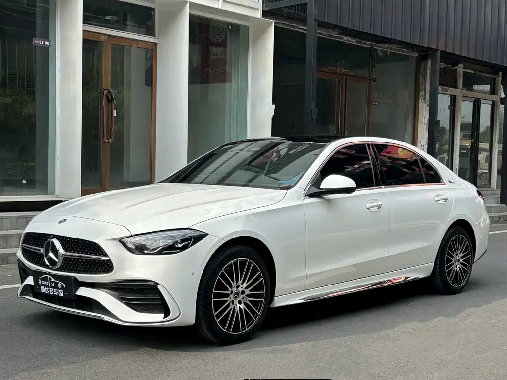 Mercedes-Benz C-Class 2025