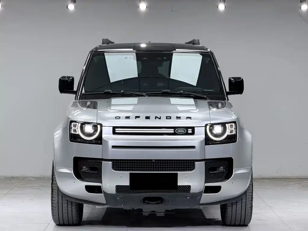 Land Rover Defender 2022