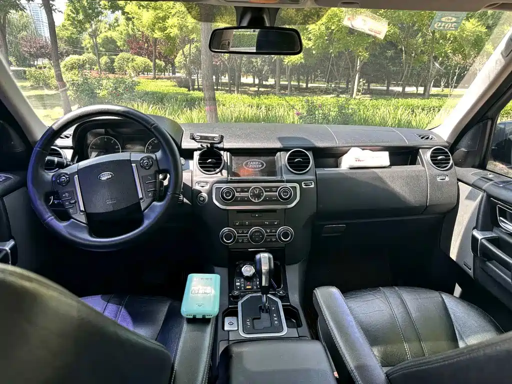 Land Rover Discovery 2012 5.0 V8 SE