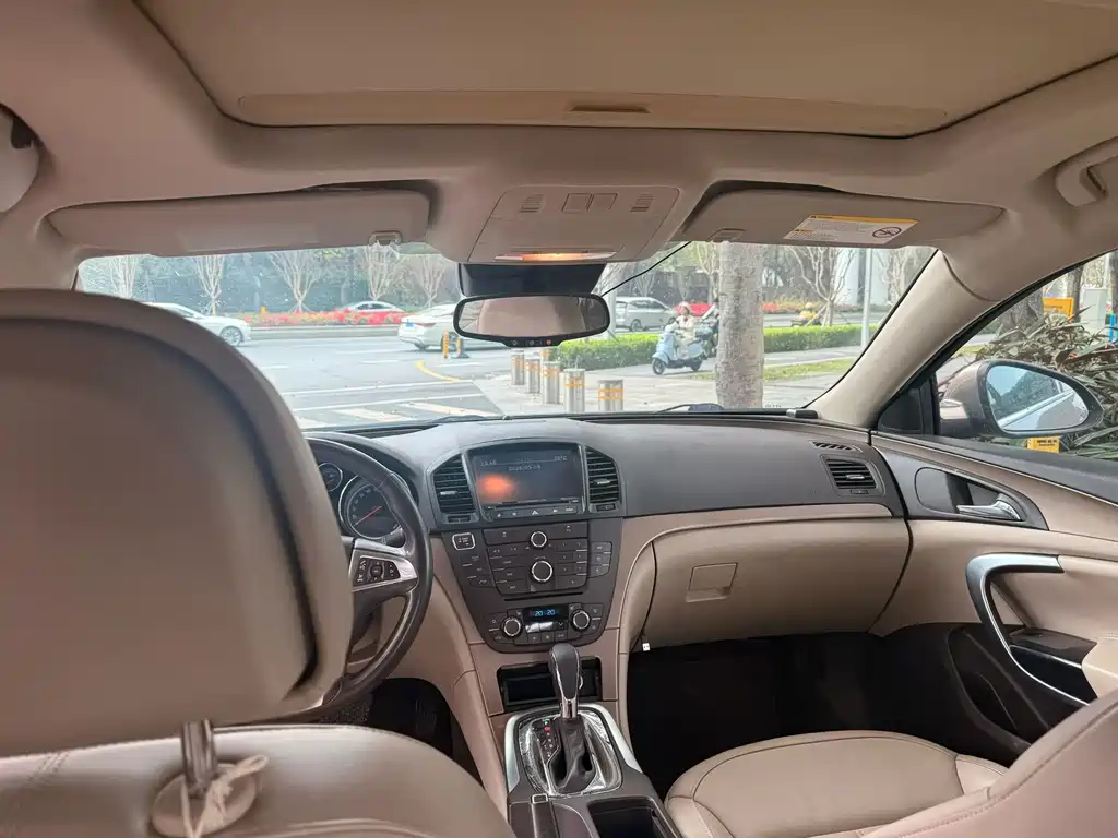 Buick Regal 2012 2.0L Luxury