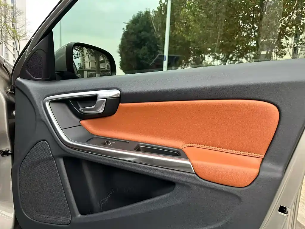Volvo S60 2015 S60L 2.0T