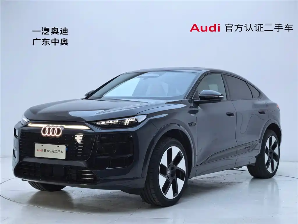 AUDI Q6L SPORTBACK E TRON