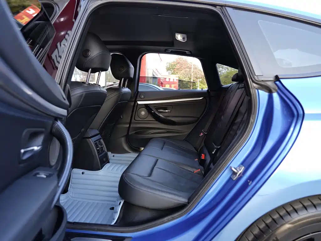 BMW 3 Series GT 3 GT 2019 320i M Sport