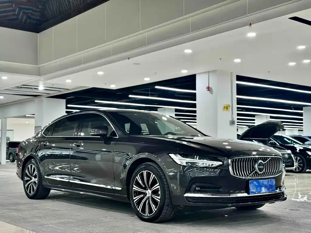 Volvo S90 2021 B5 Luxury