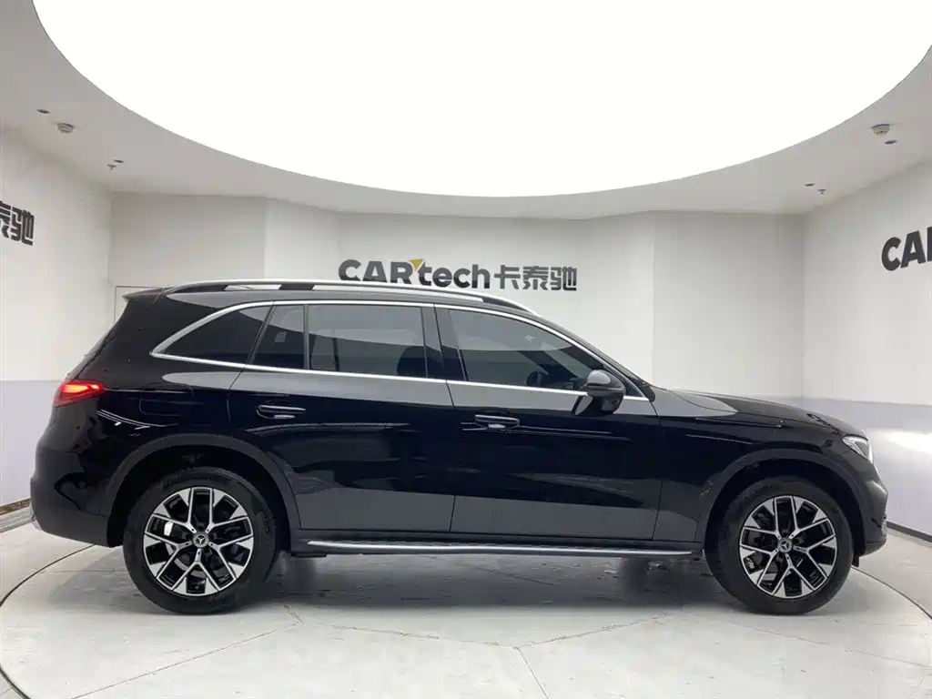 Mercedes-Benz GLC 2024 GLC 260 L 4MATIC 5 мест
