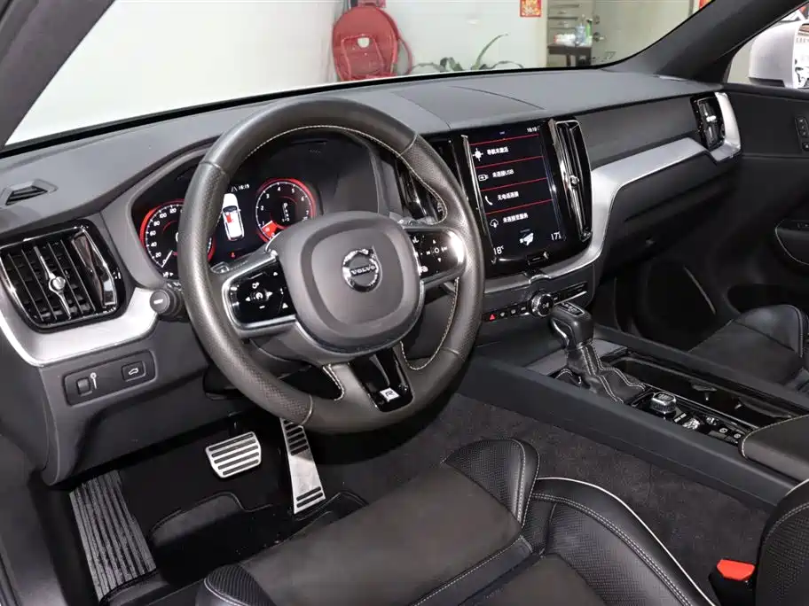 Volvo XC60 2019 T5 Sport VI