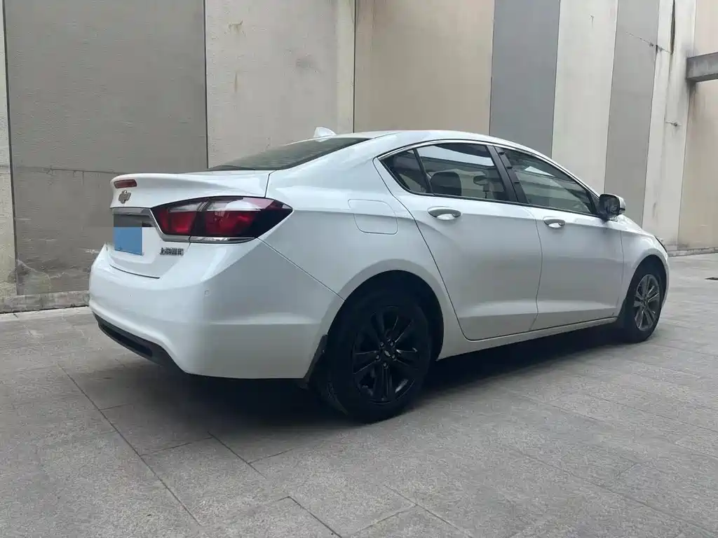 Chevrolet Cruze 2015 1.4T DCG Flagship