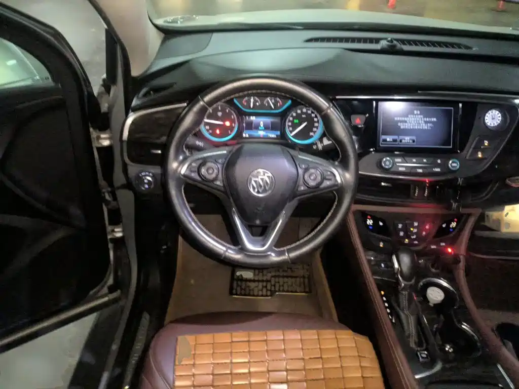 Buick Envision Plus — миниатюра 6
