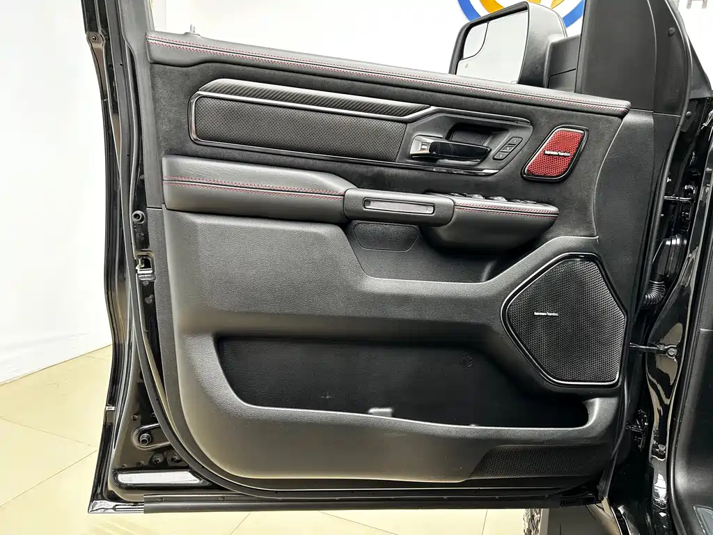 Ram Trucks 2023 6.2T