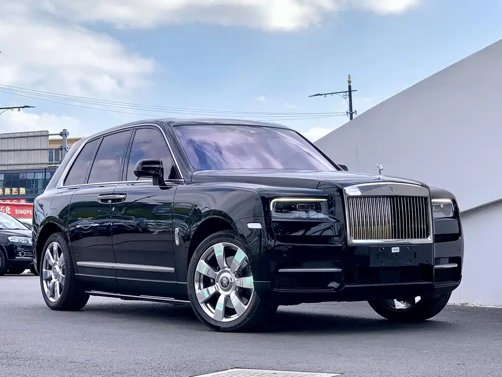 Rolls-Royce Cullinan 2018 мест