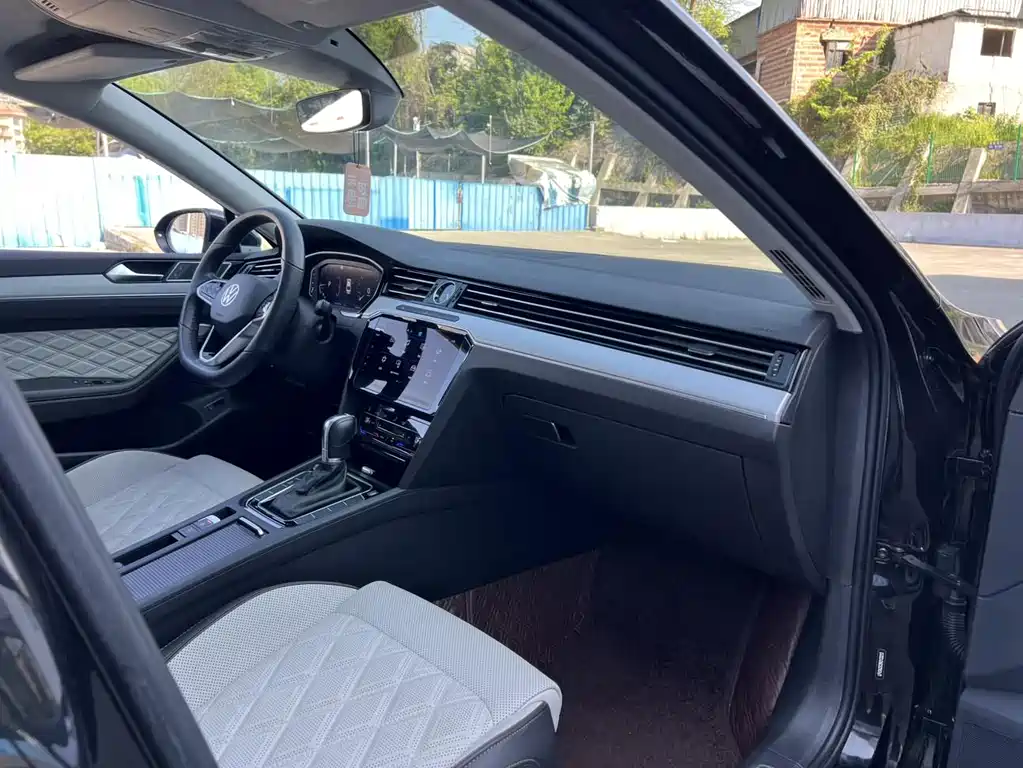 Volkswagen Magotan 2023 200 330TSI DSG Luxury