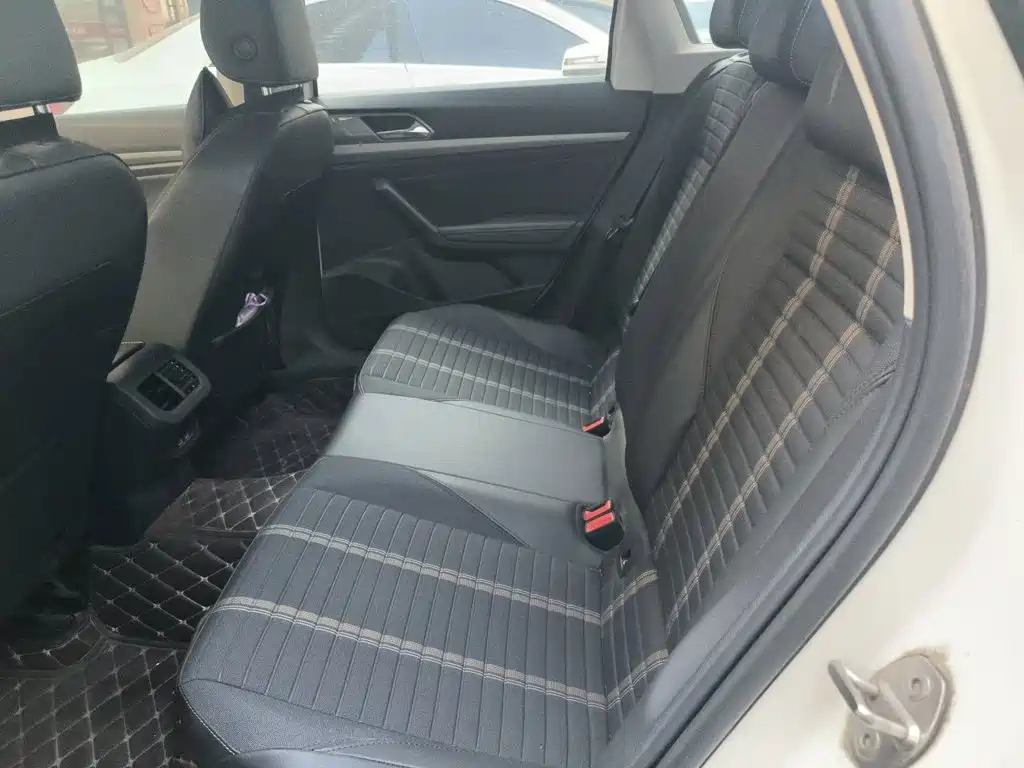 Volkswagen Lavida — миниатюра 13