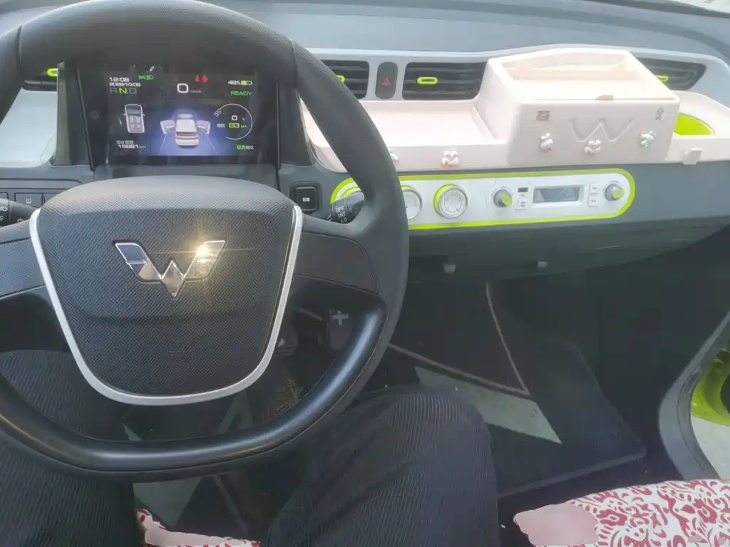Wuling MINIEV — миниатюра 11