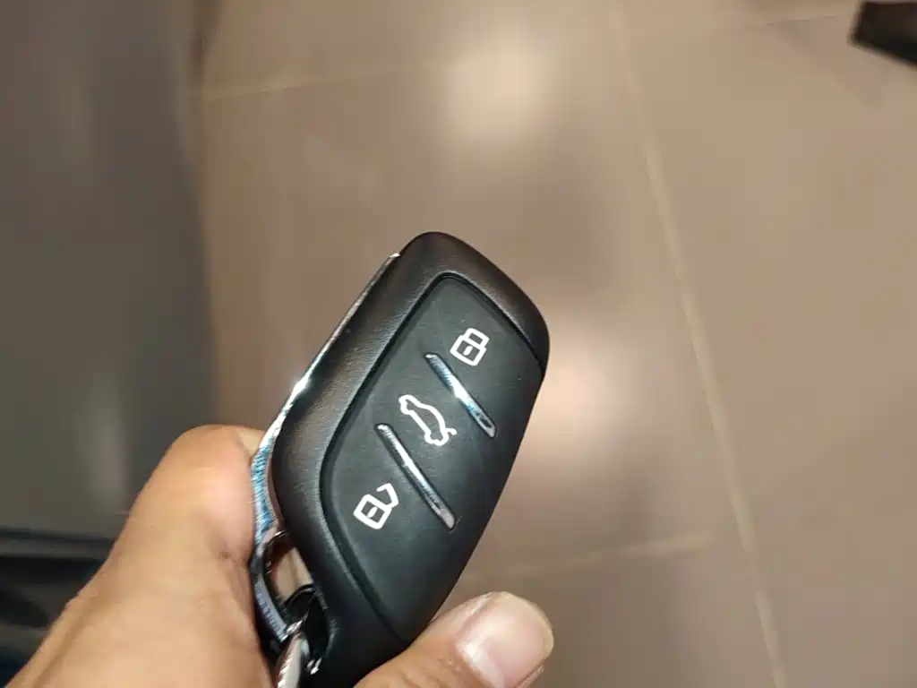 Roewe D6 2025 450km