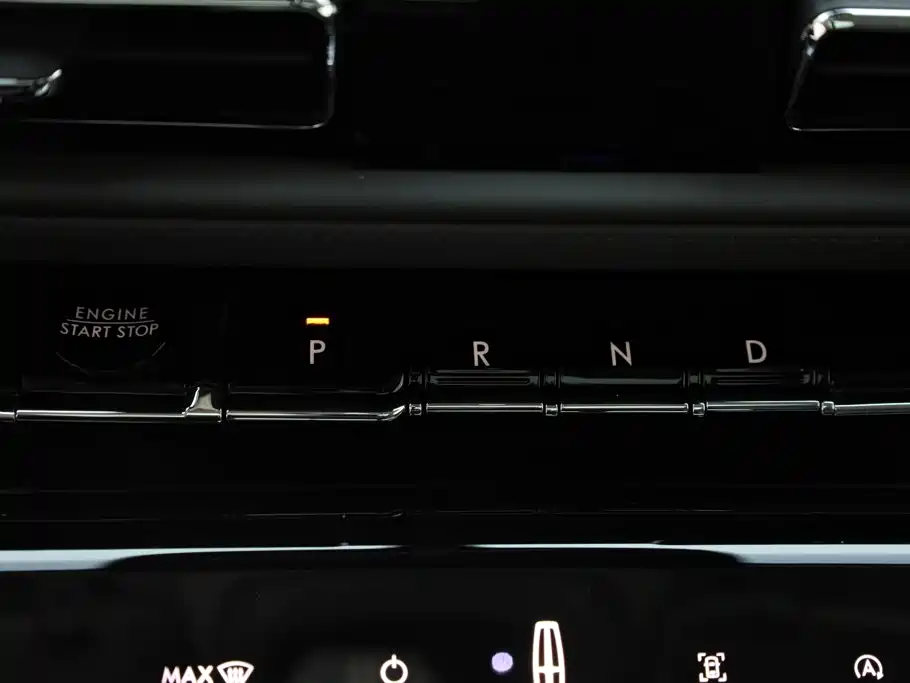 Lincoln Aviator — миниатюра 12