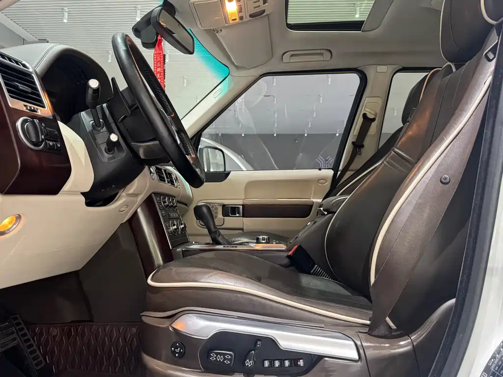 Land Rover Range Rover 2011 5.0 SC V8