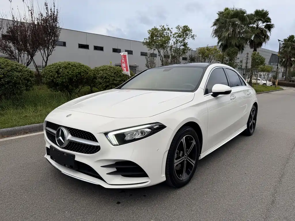 MERCEDES-BENZ  A CLASS