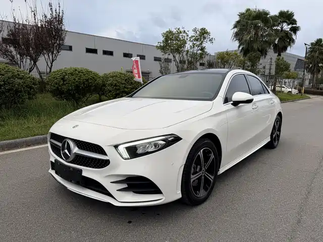 MERCEDES-BENZ A CLASS