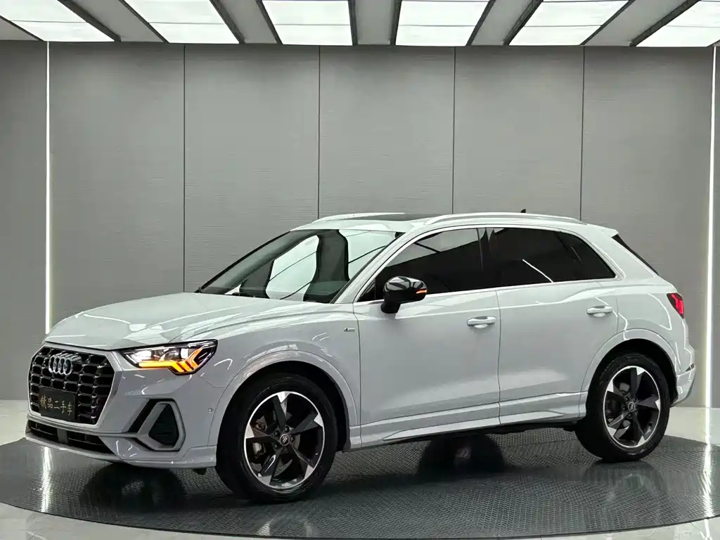Audi Q3 2021