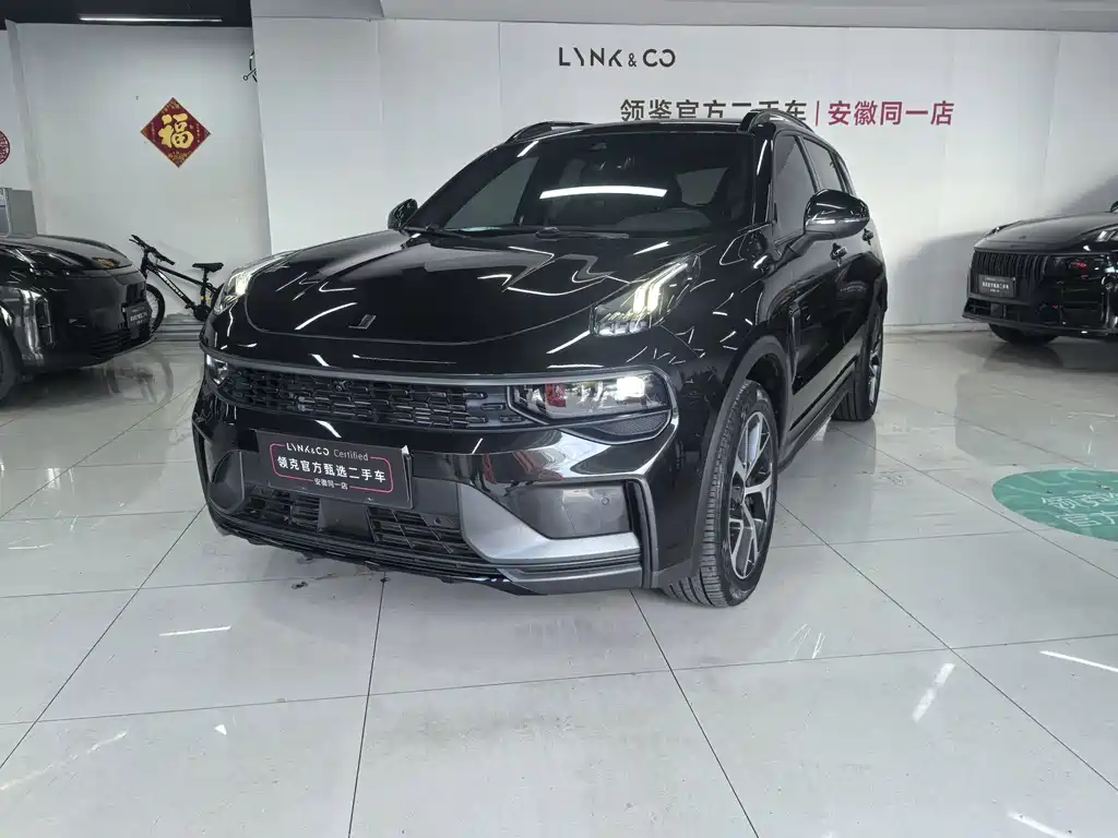 Lynk & Co 01 EM-P