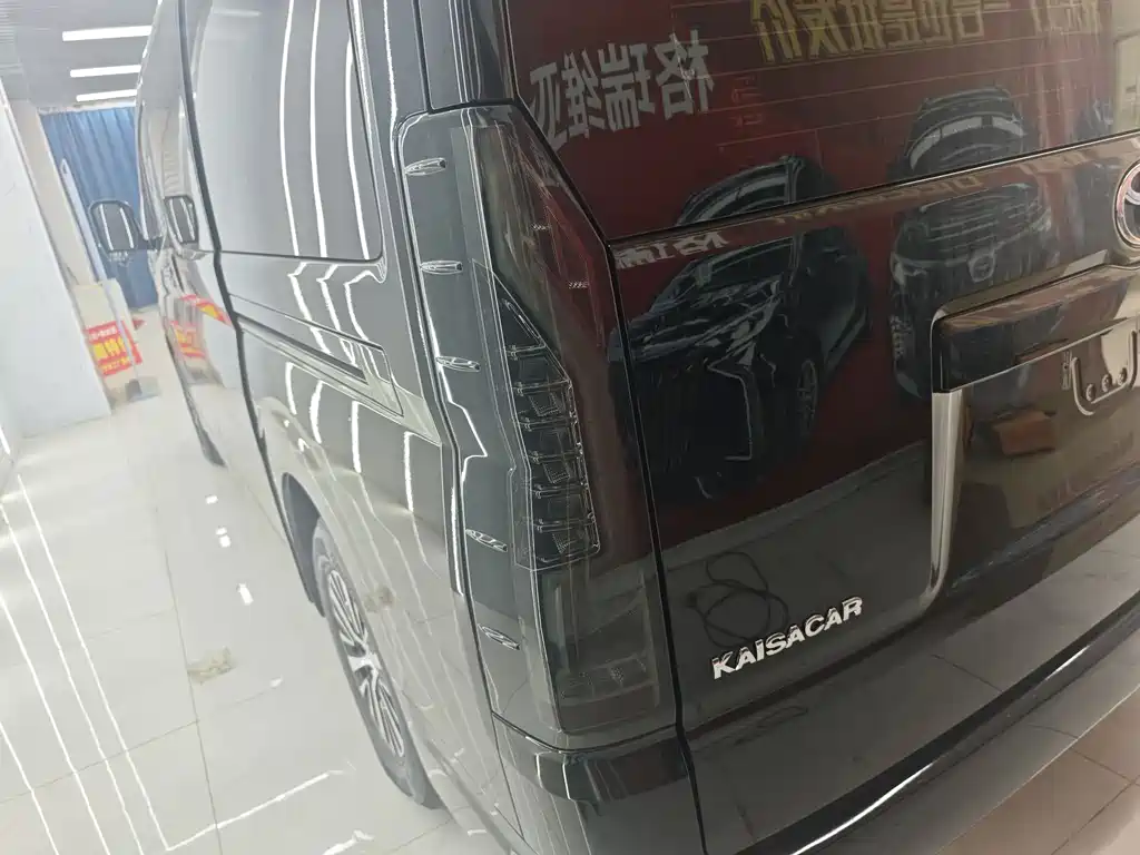 Toyota HiAce 2025 3.5L AT