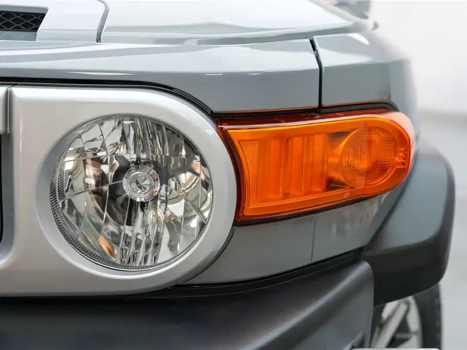 Toyota FJ Cruiser FJ 2019 4.0L AT