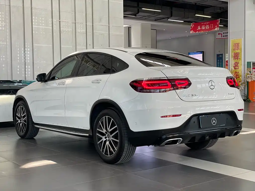 Mercedes-Benz GLC 2020 GLC 300 4MATIC SUV