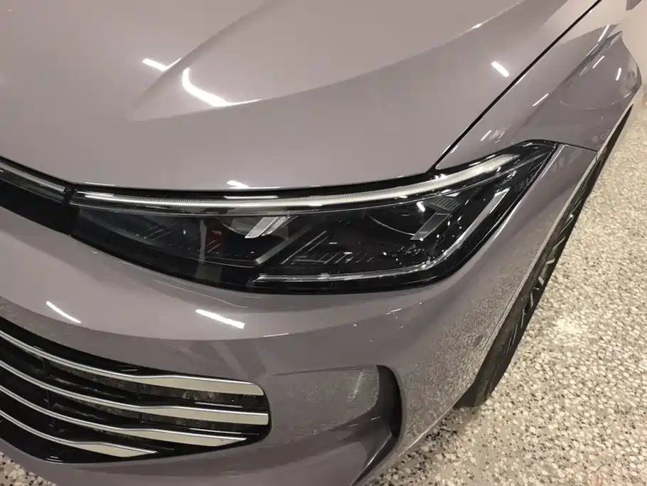 Volkswagen Passat 2025 Pro 380TSI