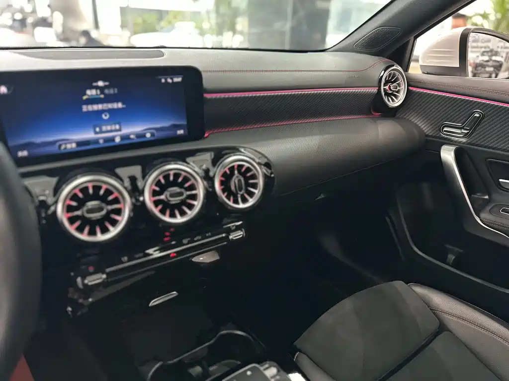 MERCEDES-BENZ A CLASS