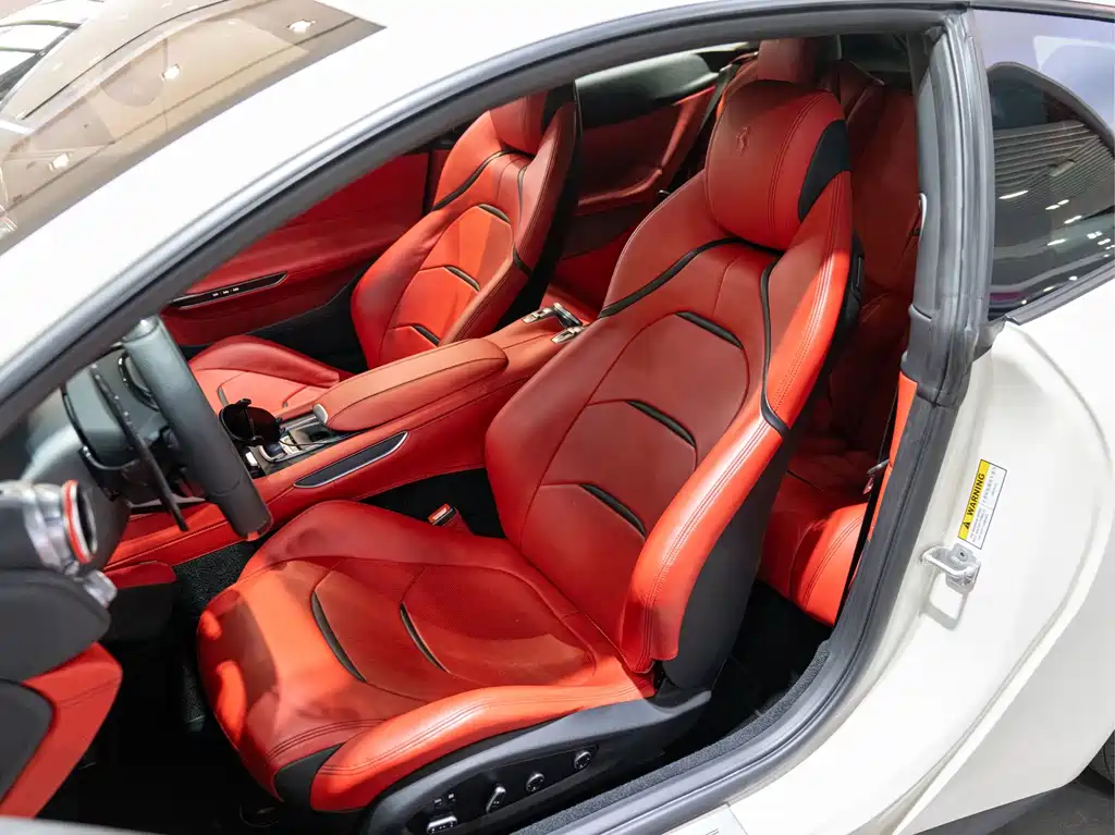 Ferrari GTC4Lusso — миниатюра 16