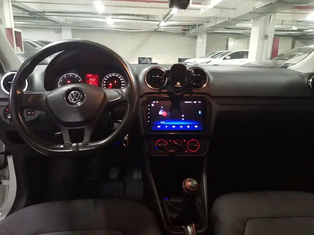 Volkswagen Jetta — миниатюра 5