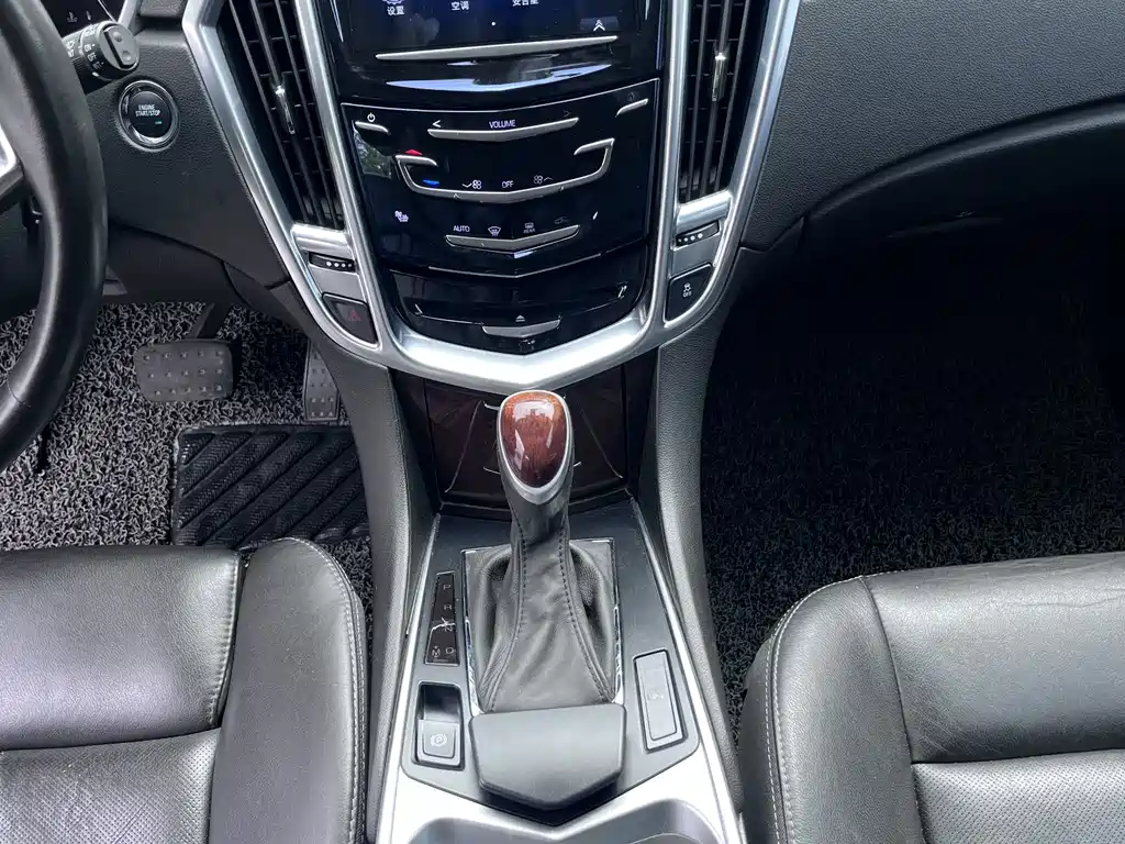Cadillac SRX — миниатюра 14