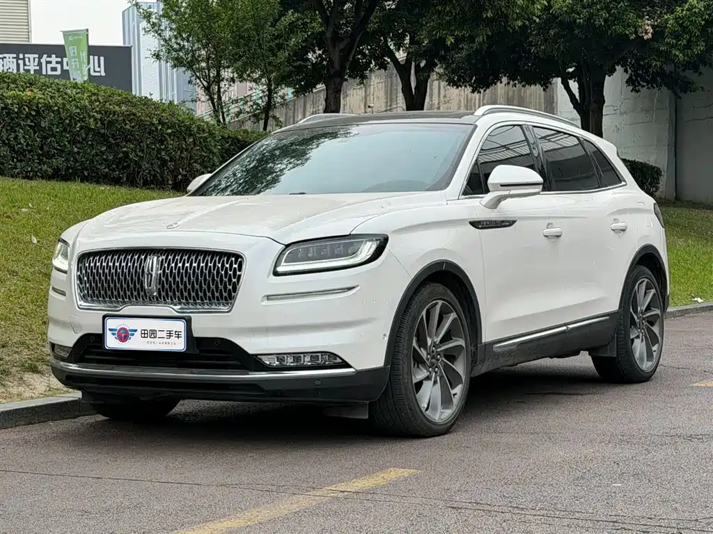 Lincoln Nautilus 2022