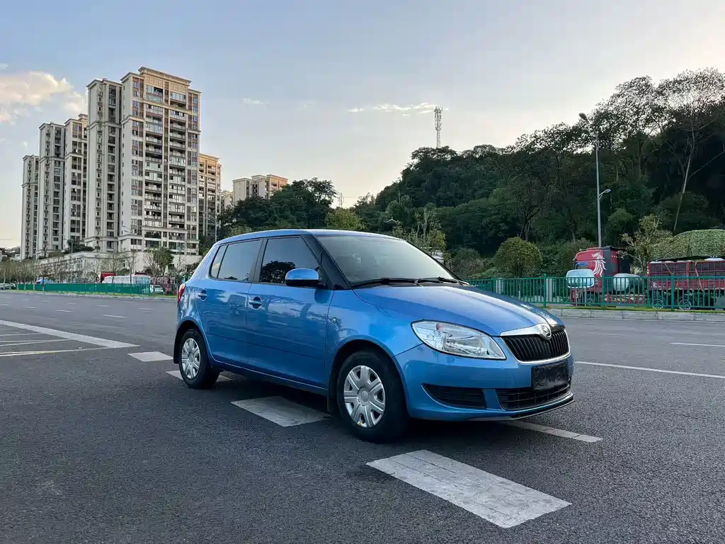 Skoda Fabia — миниатюра 3