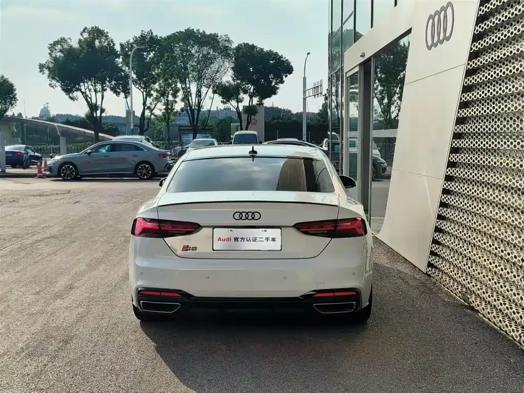 Audi A5 (Import) — миниатюра 4