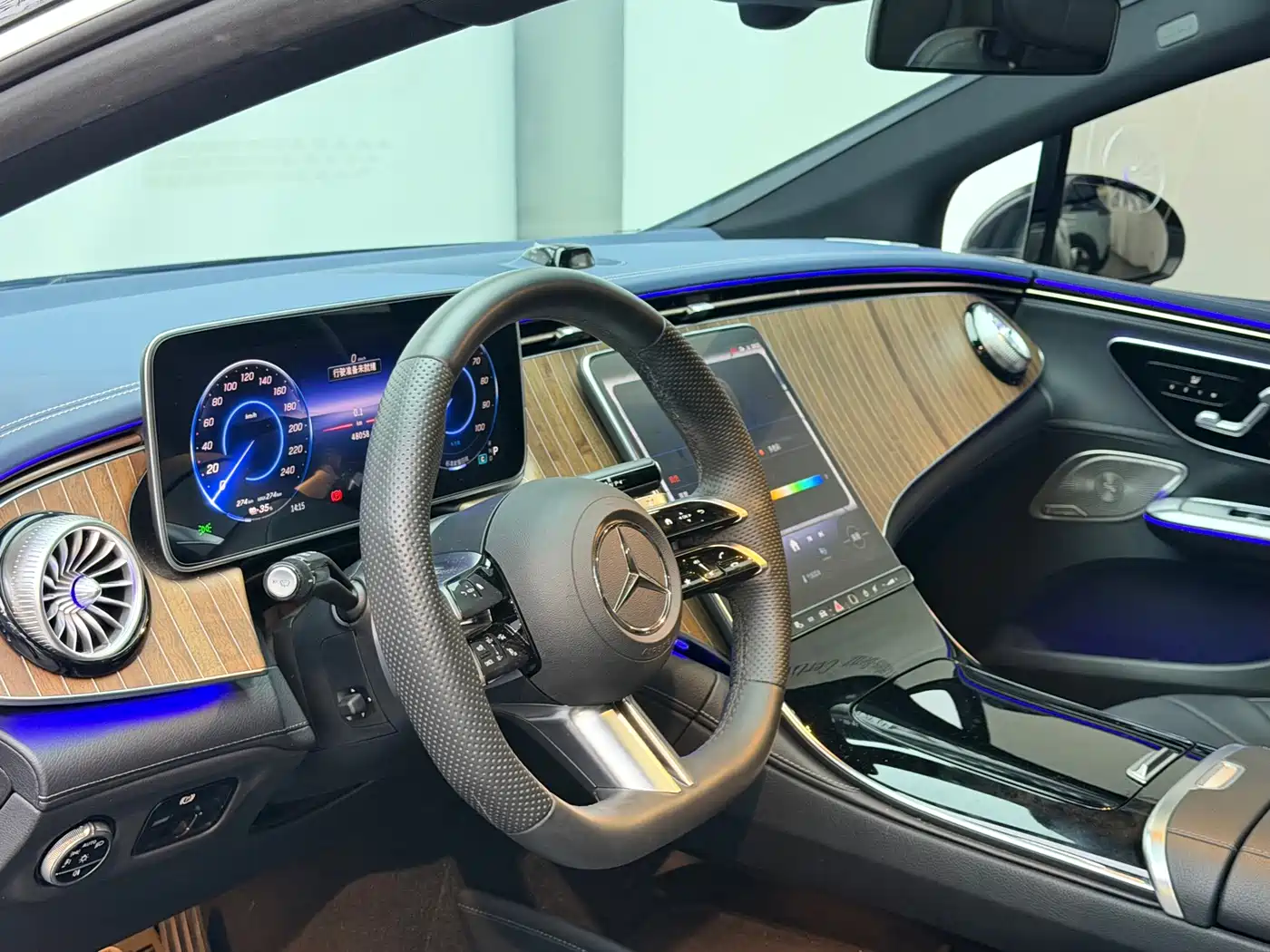 Mercedes-Benz EQE id 4659813 из Китая 8